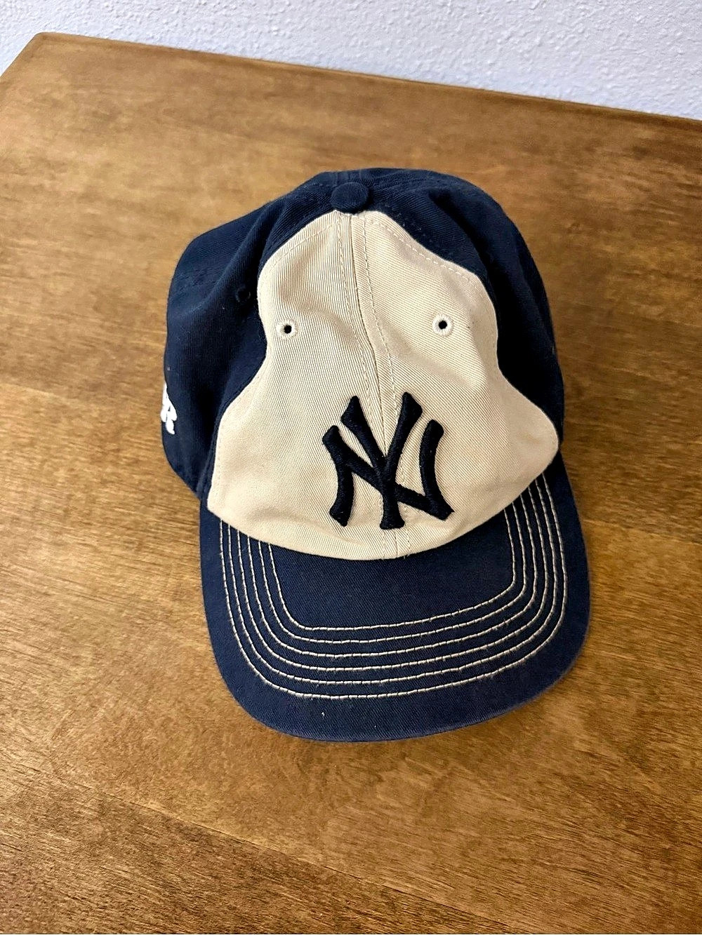 Forty Seven Brand MLB Yankees Two-Tone Baseball Cap S/M